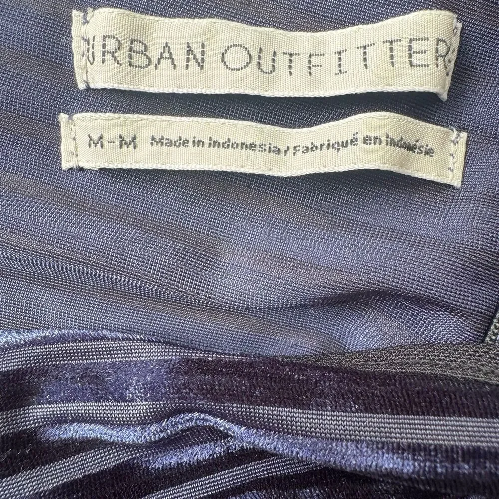 URBAN OUTFITTERS Leora Velvet Plunging Peplum Sexy Boho Top Navy Blue Size M - Picture 8 of 11